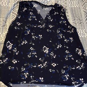 41 Hawthorn Floral V-Neck Blouse - Navy